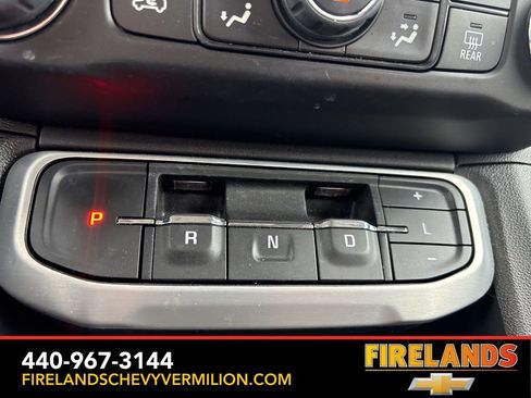 Used 2023 GMC Acadia SLE w/ Driver Convenience Package image 20