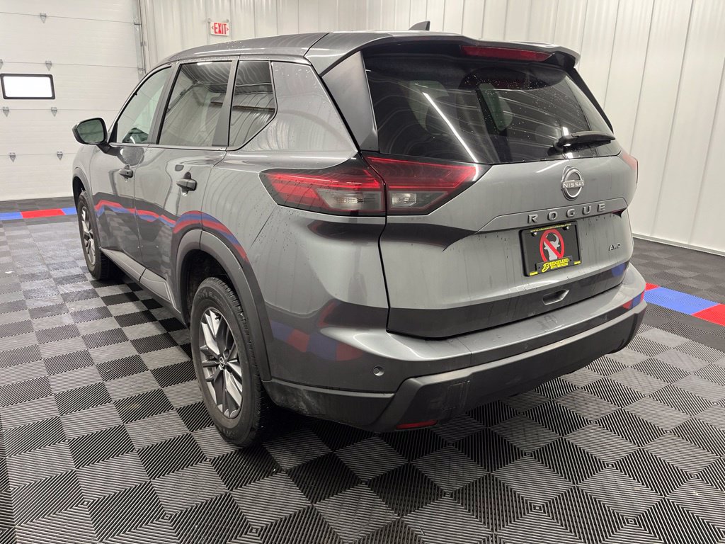 Used 2024 Nissan Rogue S AWD/4WD image 6