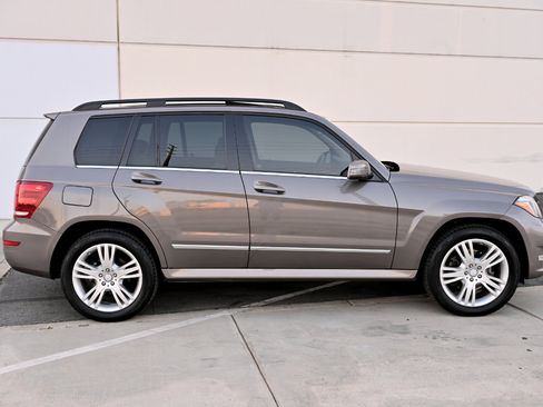 Used 2014 Mercedes-Benz GLK 350 2WD image 7