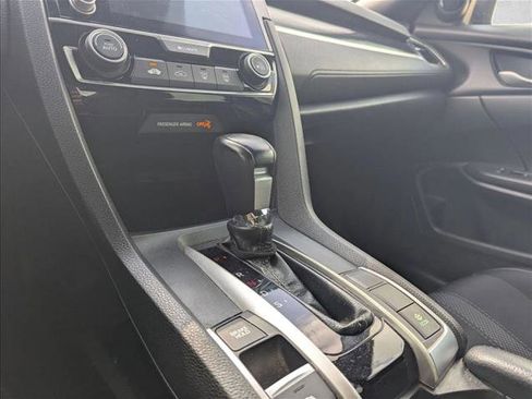Used 2019 Honda Civic Sport image 9