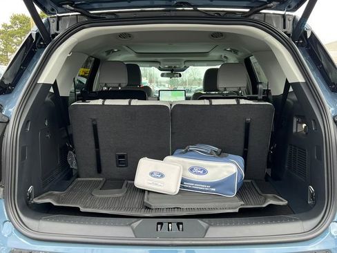 New 2026 Ford Explorer Active w/ Active Comfort Package AWD/4WD image 38