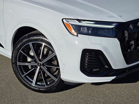 New 2025 Audi Q7 2.0T Premium Plus image 9
