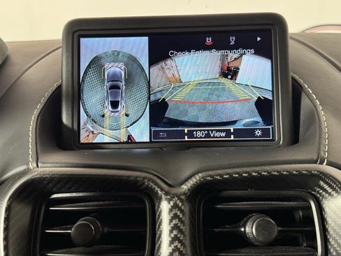 Used 2022 Aston Martin V8 Vantage Coupe RWD image 25