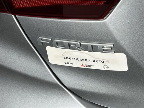 Certified 2024 Kia Forte LXS w/ LXS Technology Package image 25