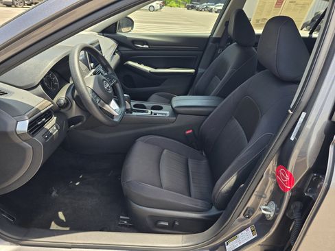 Certified 2025 Nissan Altima 2.5 SV AWD/4WD image 12