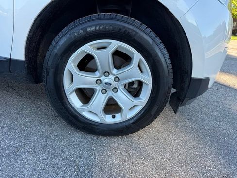 Used 2013 Ford Edge SEL FWD image 28