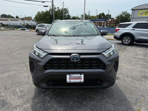 Used 2023 Toyota RAV4 LE AWD/4WD image 10