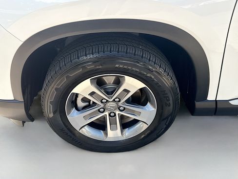 Certified 2025 Honda Pilot EX-L image 36