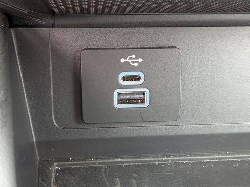 Used 2025 Ford Mustang GT Premium image 18