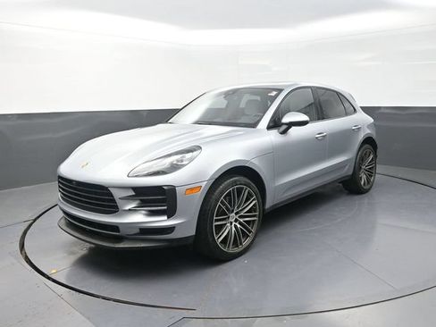 Used 2019 Porsche Macan AWD/4WD image 3
