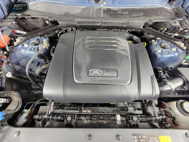Used 2022 Land Rover Defender 110 S AWD/4WD image 36