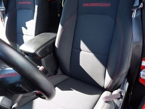 Used 2022 Jeep Wrangler Rubicon image 10