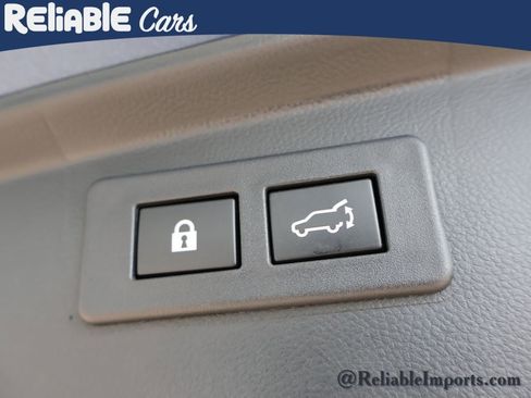 Used 2022 Subaru Outback Touring image 17