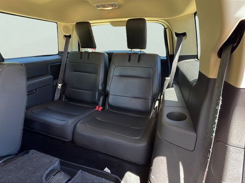 Used 2019 Ford Flex Limited AWD/4WD image 18