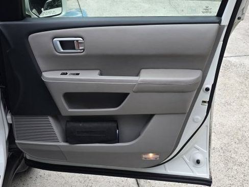 Used 2012 Honda Pilot Touring image 18