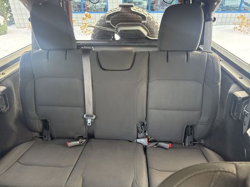 Used 2021 Jeep Wrangler Unlimited Sport image 9