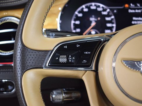 Used 2020 Bentley Continental GT image 25