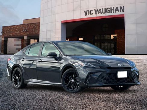 New 2026 Toyota Camry SE FWD image 7