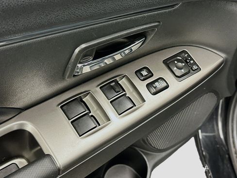 Used 2025 Mitsubishi Outlander Sport SE image 15