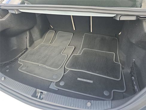 Used 2016 Mercedes-Benz C 300 Sedan image 23