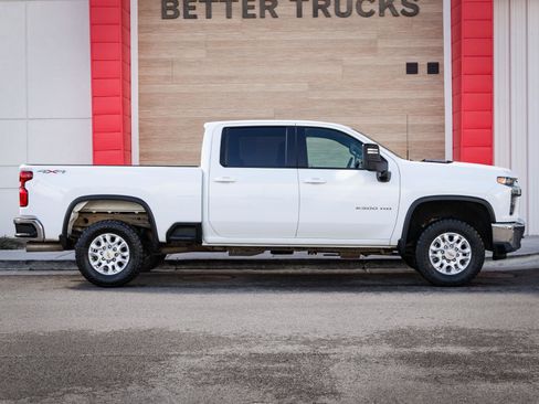 Used 2021 Chevrolet Silverado 2500 LT w/ Fleet Comfort Package image 2