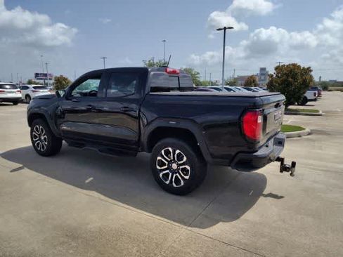 Used 2023 GMC Canyon AT4 w/ AT4 Premium Package AWD/4WD image 5
