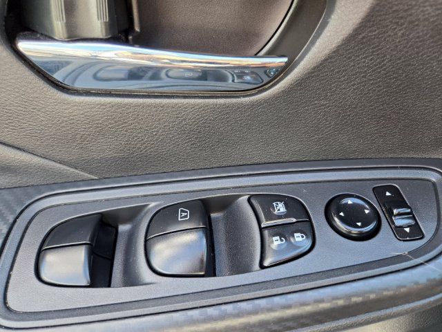 Used 2025 Nissan Versa SV FWD image 35
