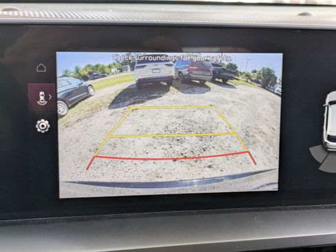 Used 2023 Kia Telluride S image 29