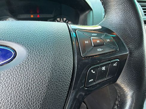 Used 2016 Ford Explorer XLT FWD image 29