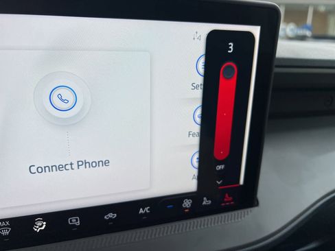 New 2025 Ford Maverick XLT w/ XLT Luxury Package image 26