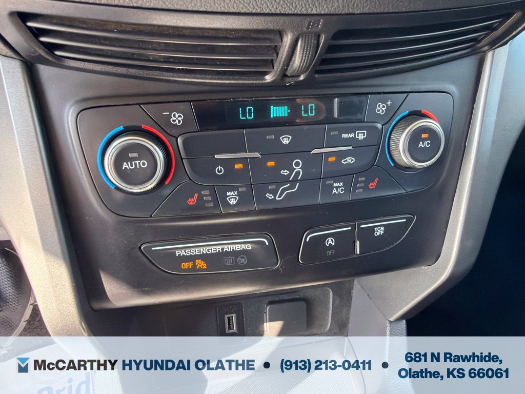Used 2017 Ford Escape SE w/ SE Cold Weather Package AWD/4WD image 27