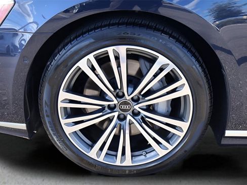 Used 2023 Audi A8 L 3.0T image 10