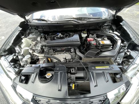 Used 2019 Nissan Rogue SV FWD image 49