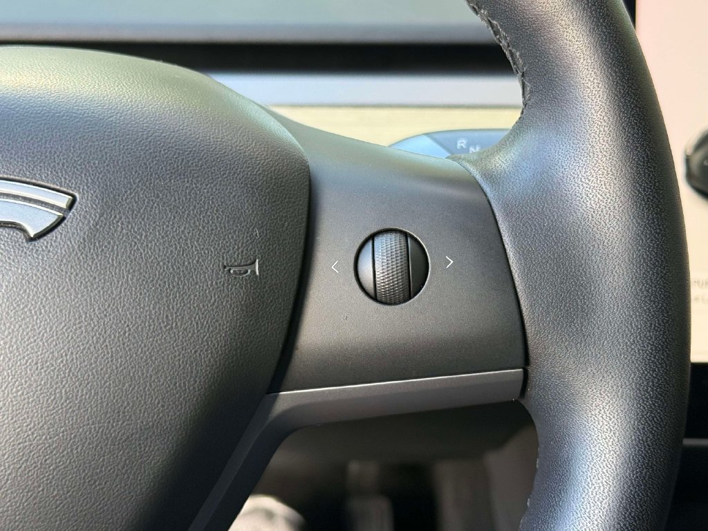Used 2019 Tesla Model 3 AWD/4WD image 25