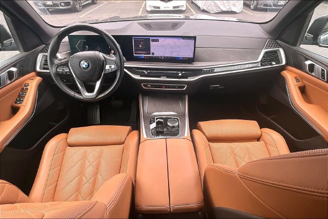 Used 2024 BMW X5 xDrive40i AWD/4WD image 16