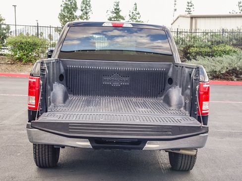 Used 2017 Ford F150 XLT image 29