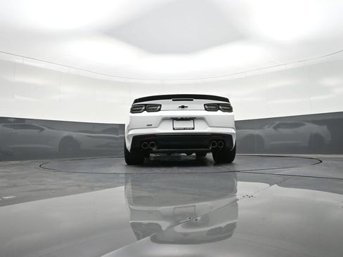 Used 2019 Chevrolet Camaro SS image 26