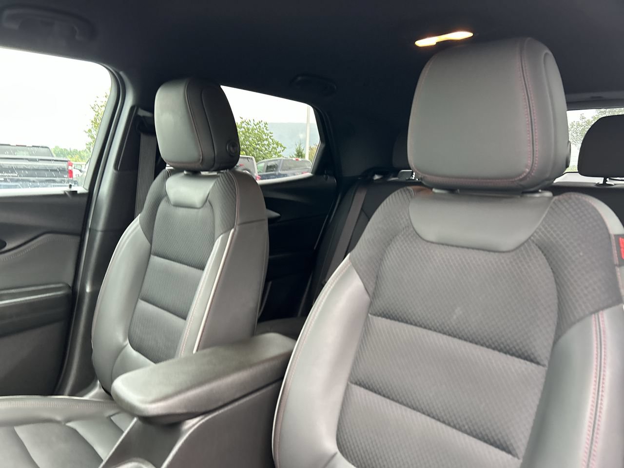 Used 2023 Chevrolet TrailBlazer RS AWD/4WD image 22