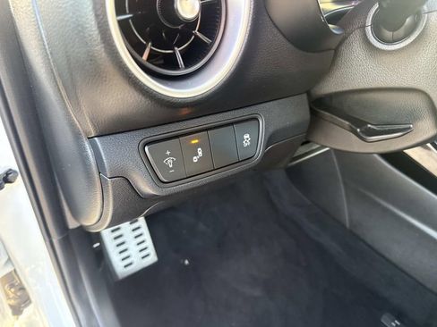 Used 2023 Kia Forte GT-Line image 19