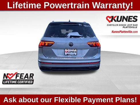 Used 2022 Volkswagen Tiguan SE R-Line image 8