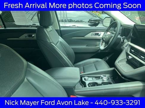 Used 2025 Ford Explorer Active w/ Active Comfort Package AWD/4WD image 9