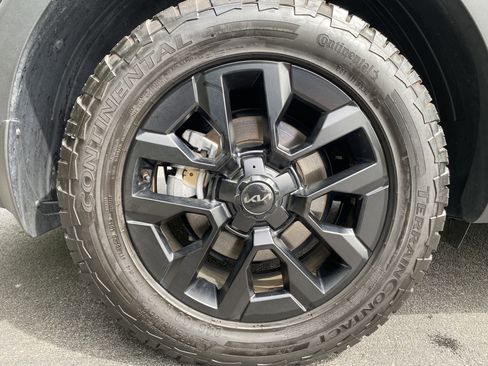 Used 2025 Chevrolet Traverse LT w/ Driver Confidence Package FWD image 45