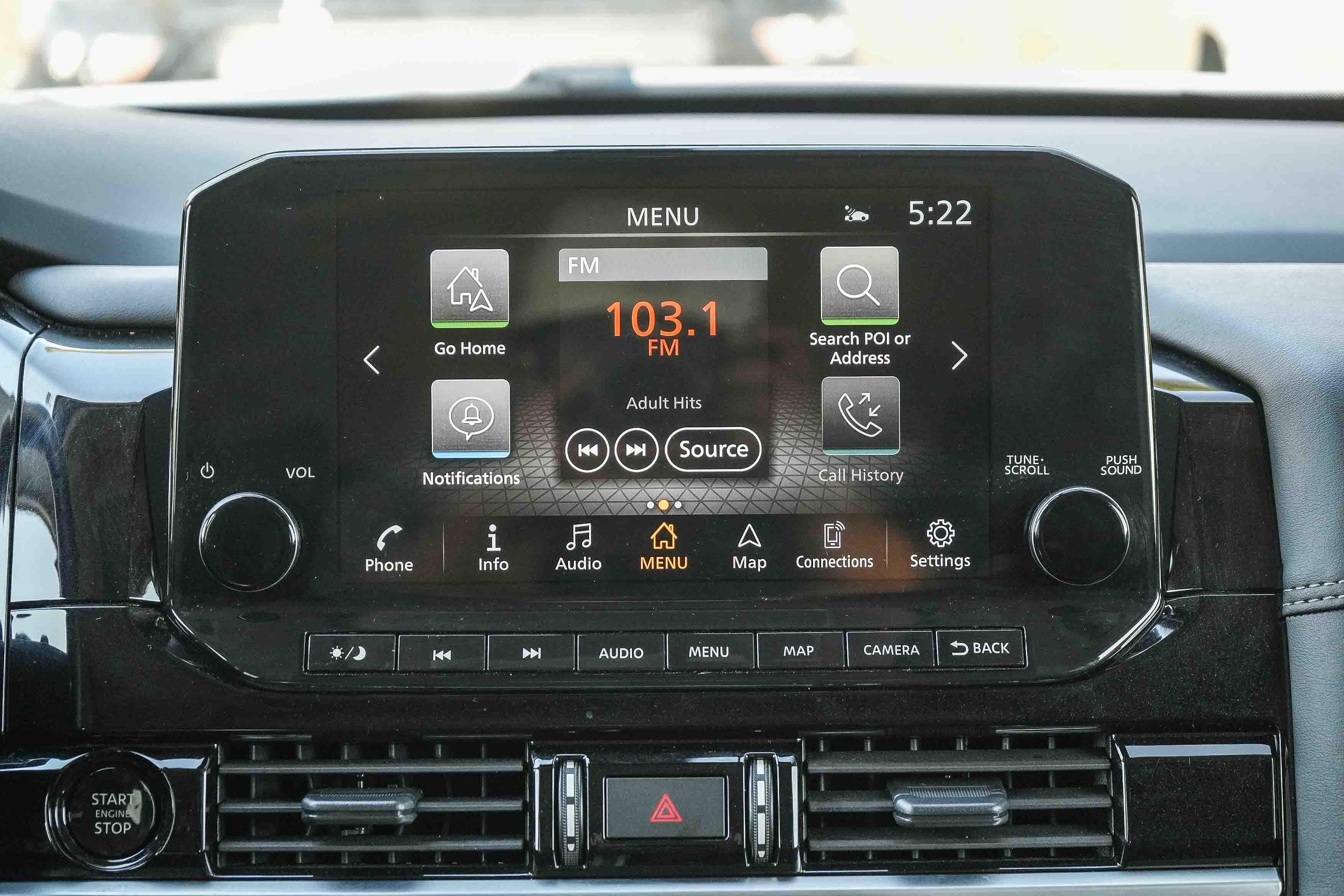 Used 2025 Nissan Pathfinder Platinum FWD image 14