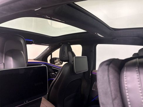 Certified 2023 Mercedes-Benz EQS 580 4MATIC SUV w/ Pinnacle Trim Package image 26