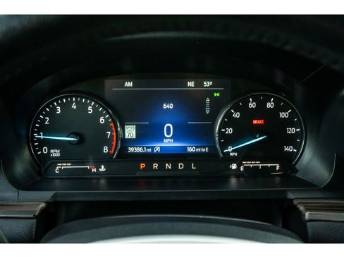 Used 2024 Ford Explorer Limited image 21