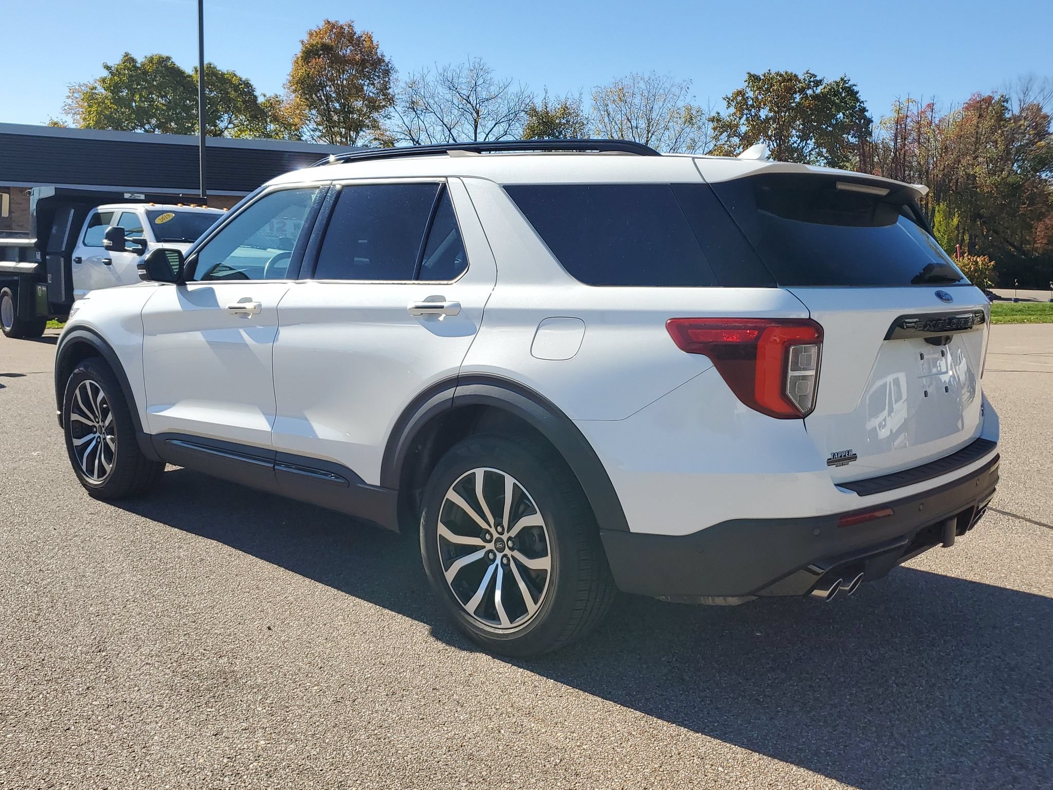 Used 2020 Ford Explorer ST w/ Premium Technology Package AWD/4WD image 5