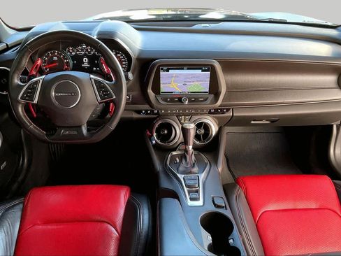 Used 2017 Chevrolet Camaro SS RWD image 15