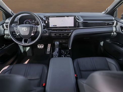 Used 2025 Toyota Camry XSE image 26