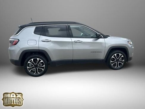 Used 2024 Jeep Compass Limited AWD/4WD image 12
