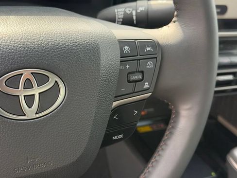 Certified 2025 Toyota Camry XLE AWD/4WD image 27